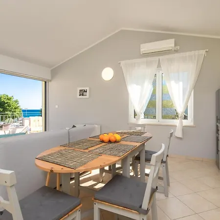 Portapisana Just 50m From The Krk Town